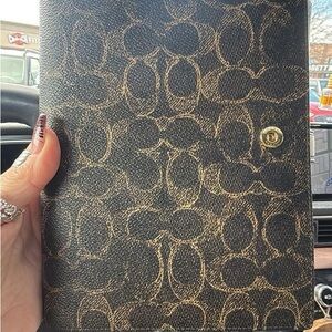 Coach Signature Black and Tan Continental Wallet